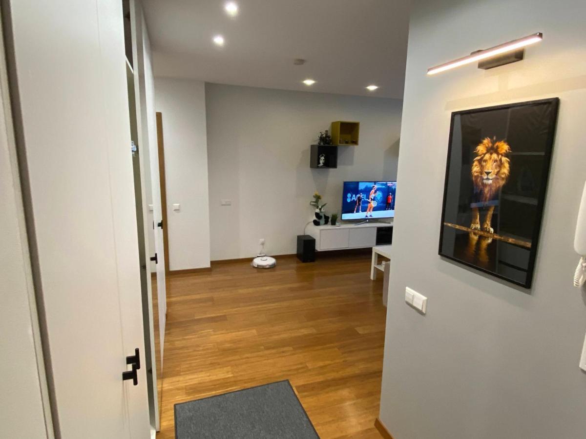 John Lennon Apt In Centre, Balcony, Netflix *