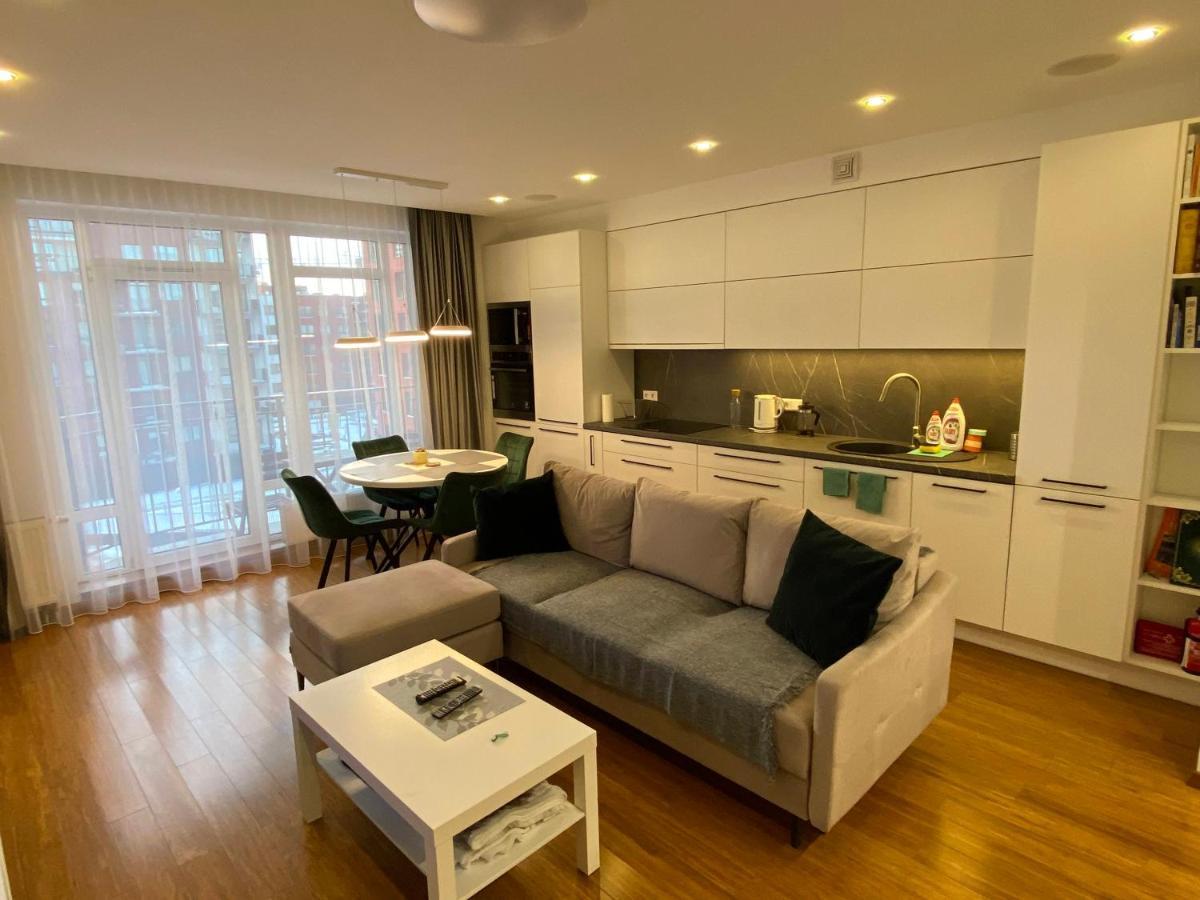John Lennon Apt In Centre, Balcony, Netflix *